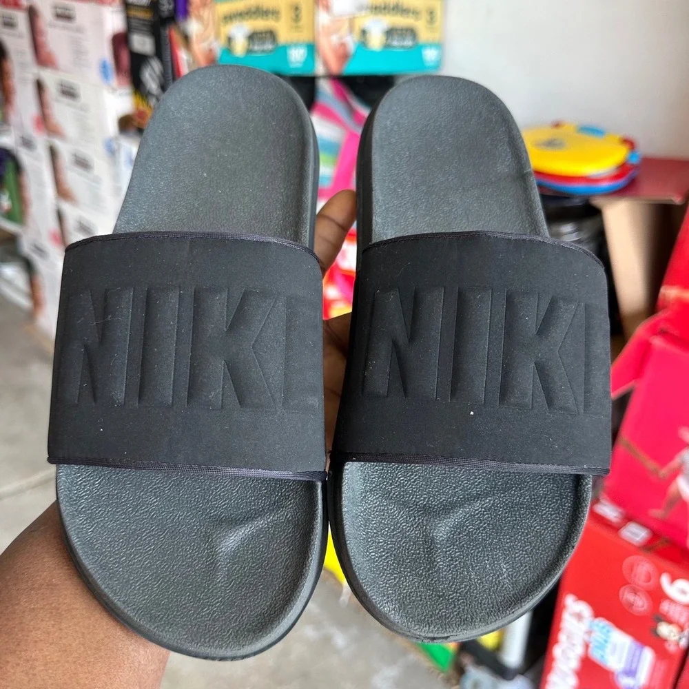 Nike Offcourt Men's Slides Size 8 Black Sandals